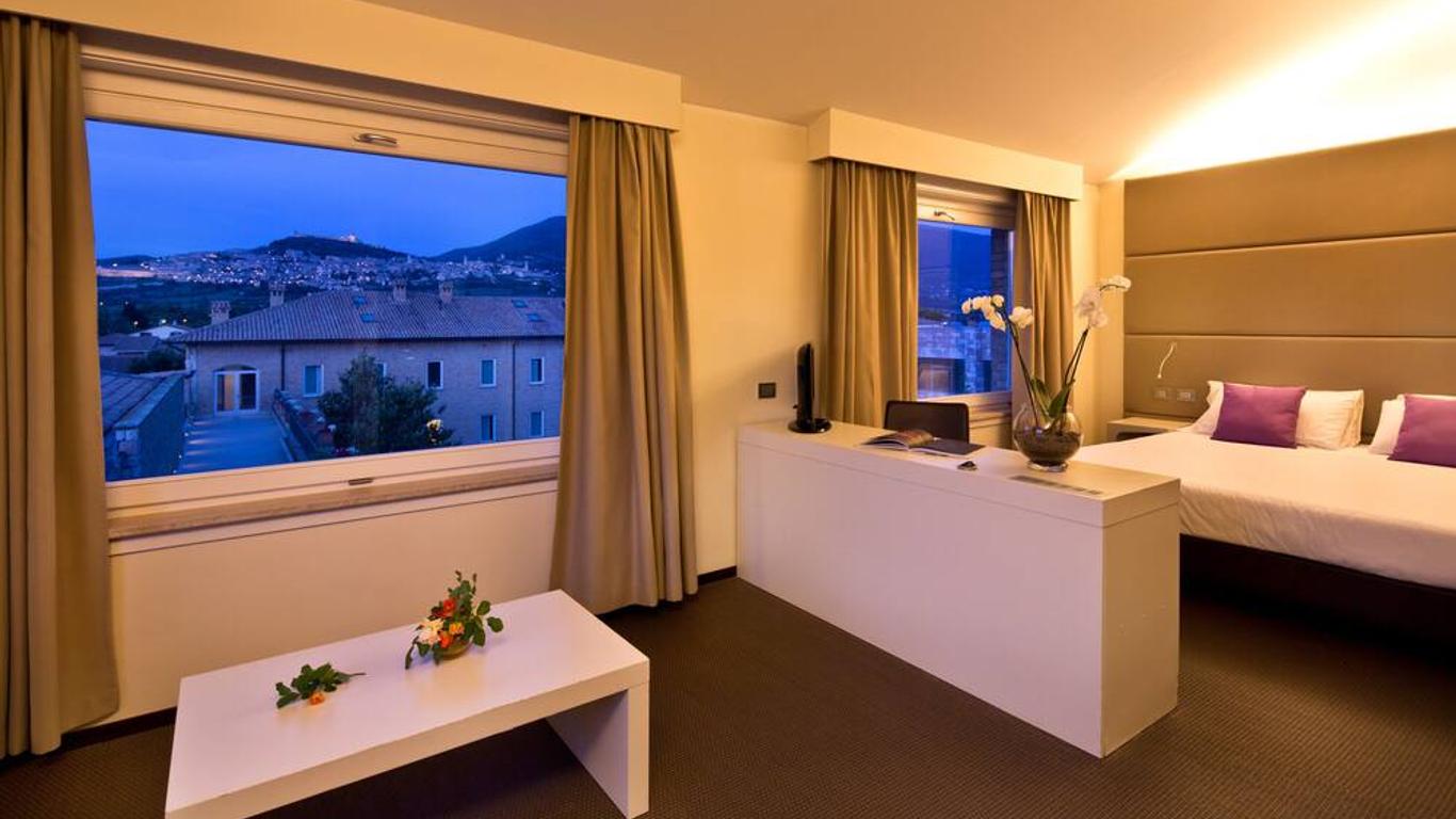 Th Assisi - Hotel Cenacolo