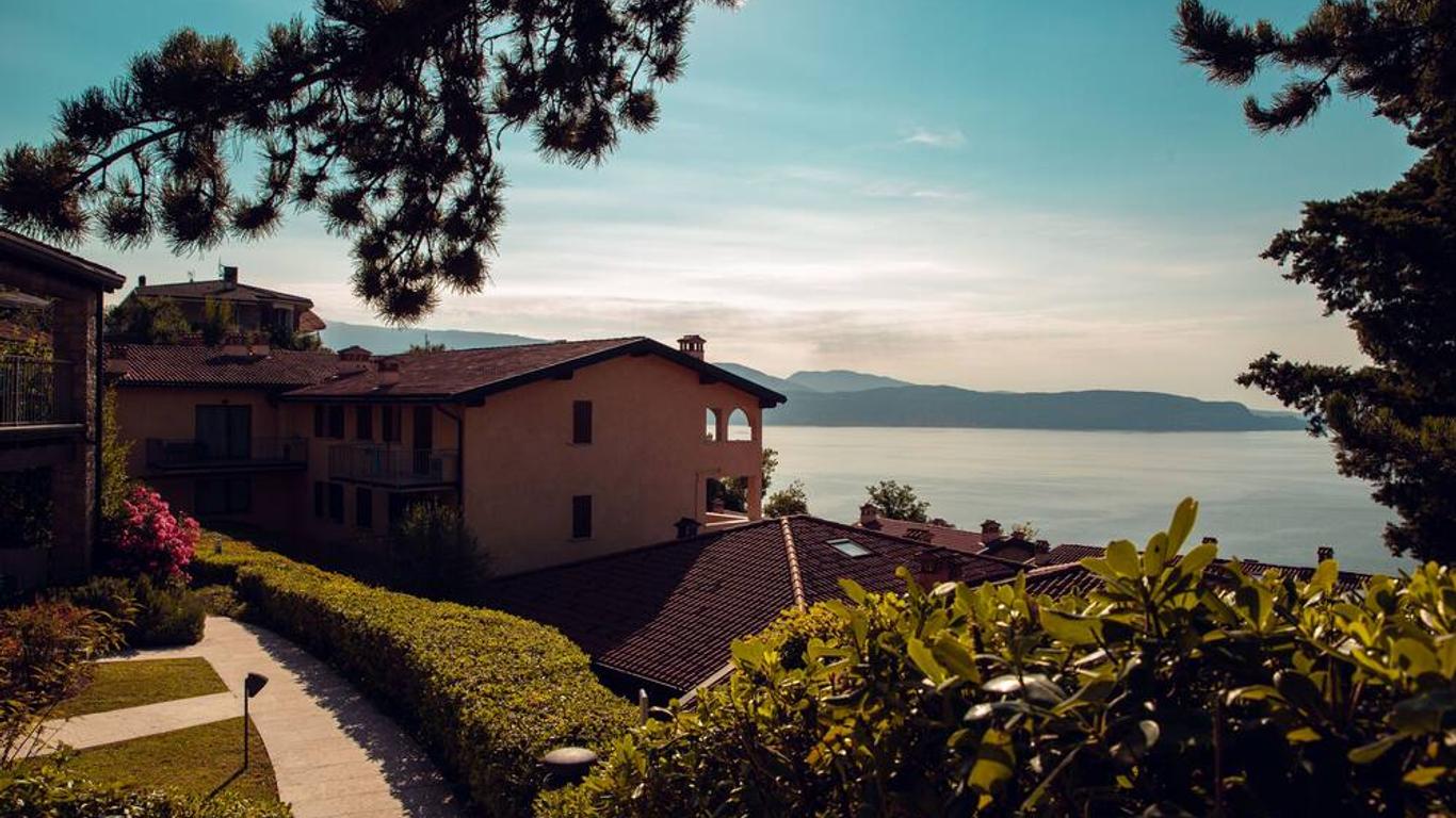 Domina Borgo degli Ulivi - Garda Lake