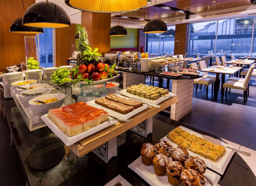 Buffet Photo