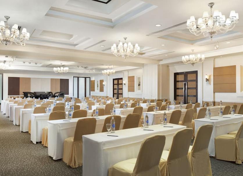 Banquet hall Photo