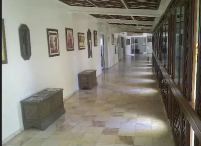 Hallway Photo