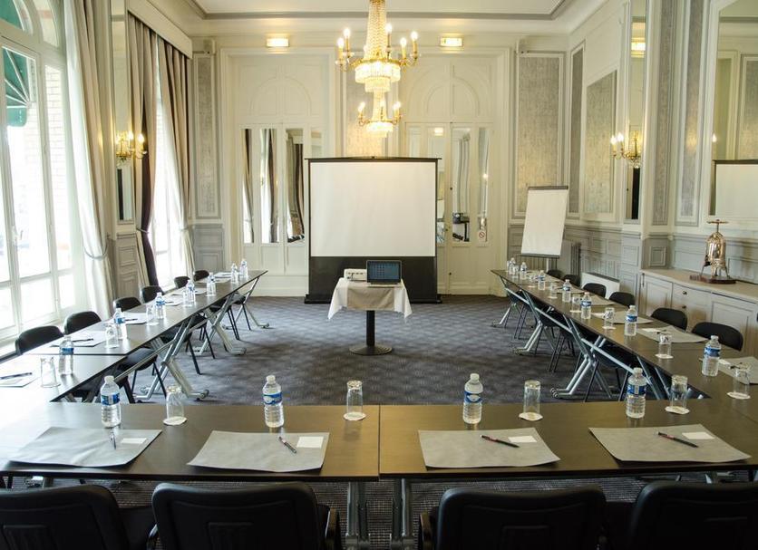 Conference room Photo