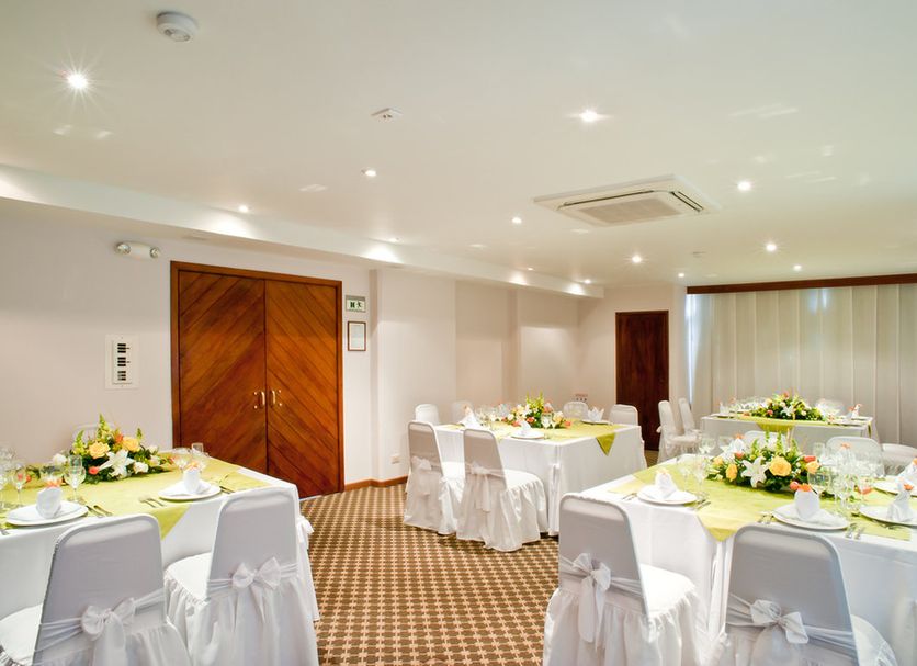Banquet hall Photo