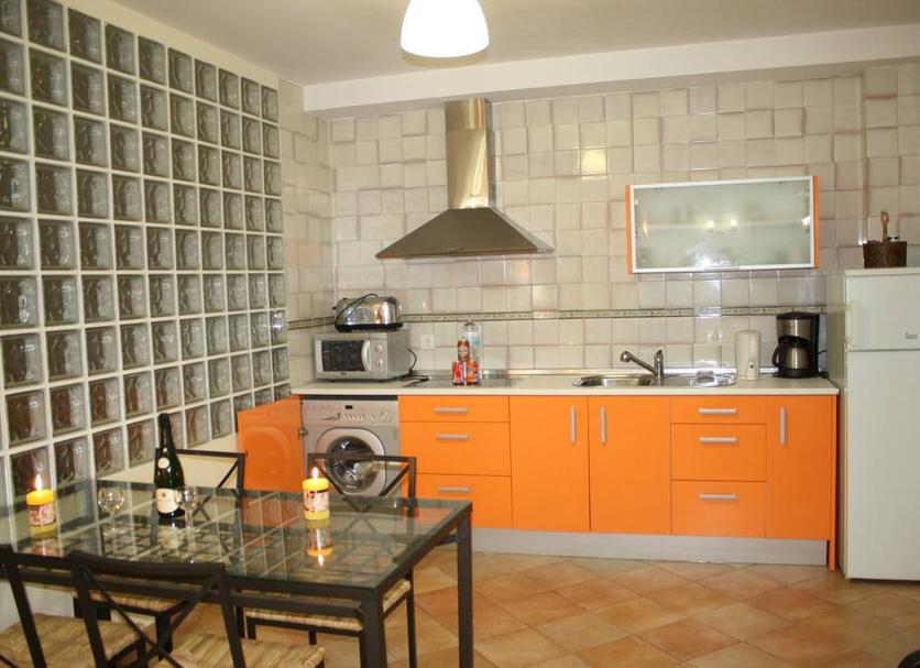Kitchen Photo