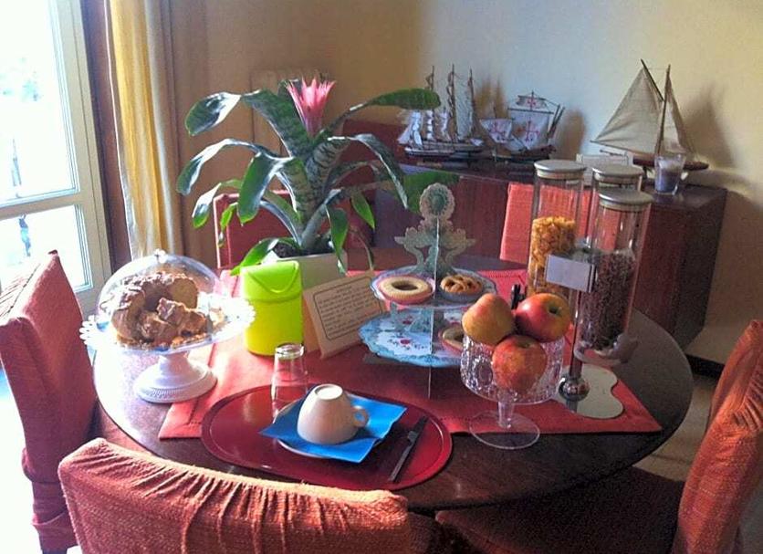 Dining room Photo