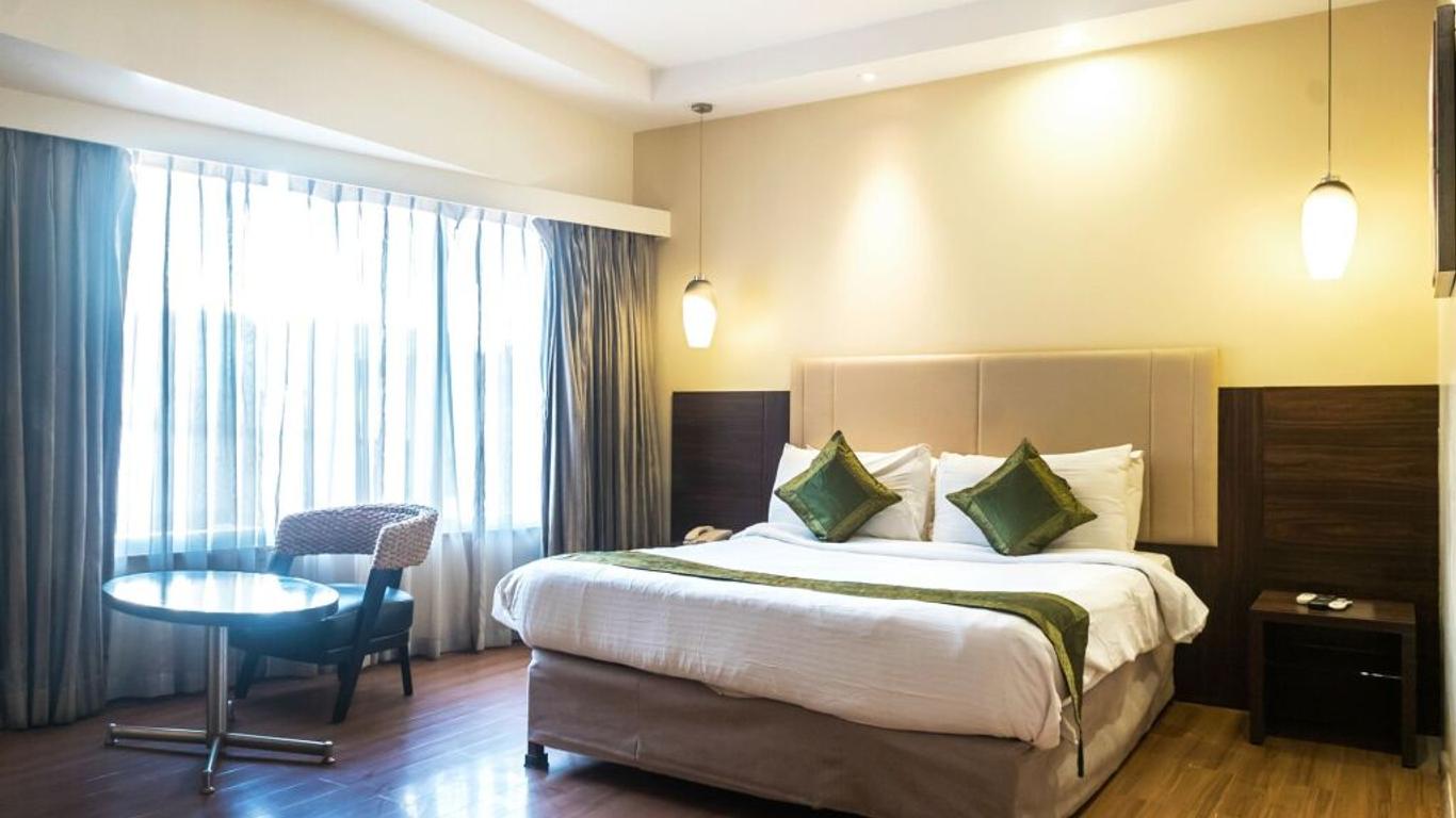 Mapple Adhwryou Pune