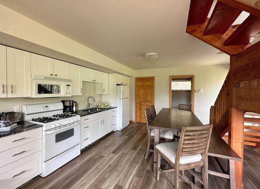 Kitchen Photo