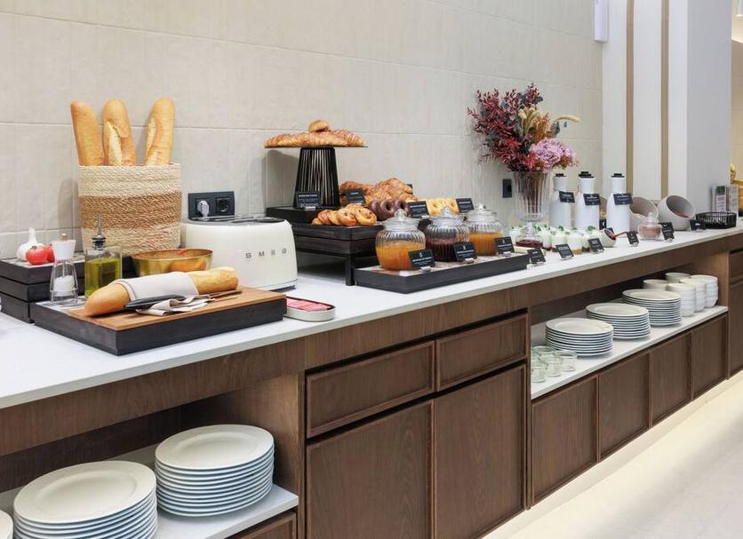 Buffet Photo