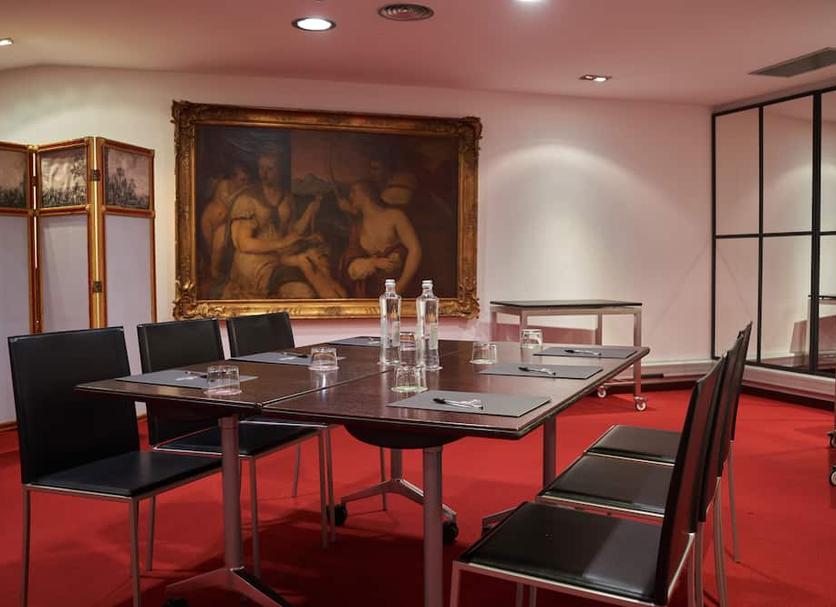 Conference room Photo