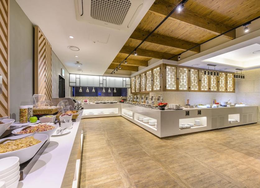 Buffet Photo