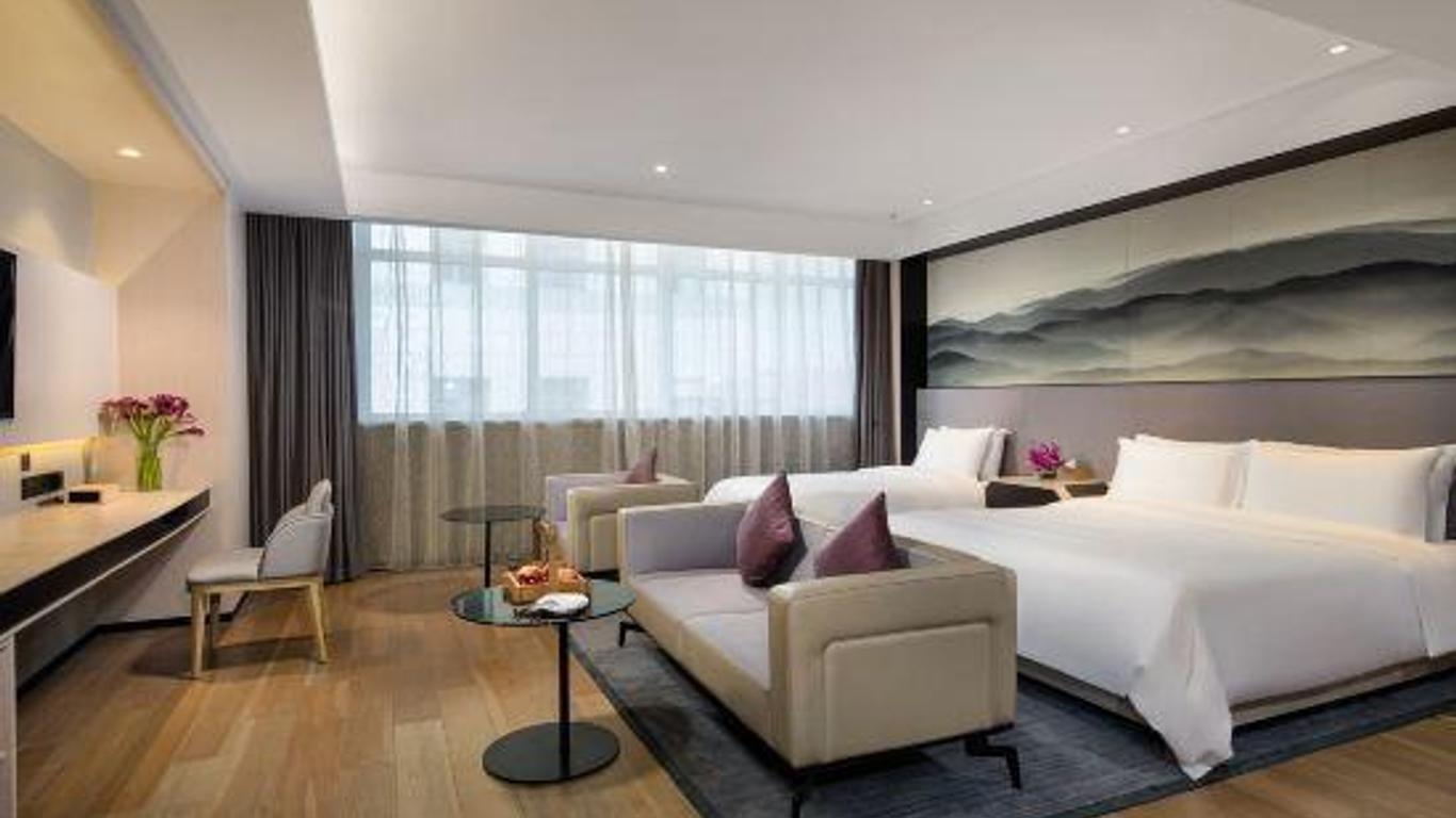 Mercure Dalian City Center