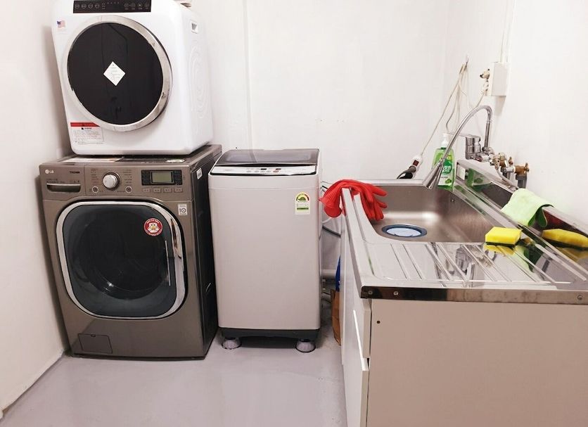 Laundry facility Photo