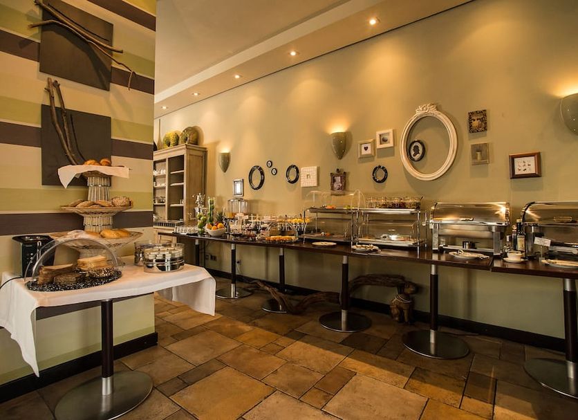 Buffet Photo