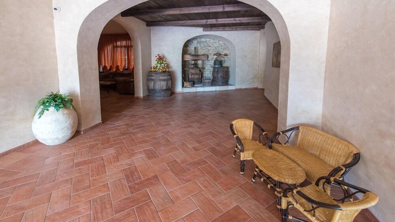 Il Villaggio Di Giuele