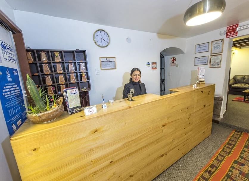Front desk Photo