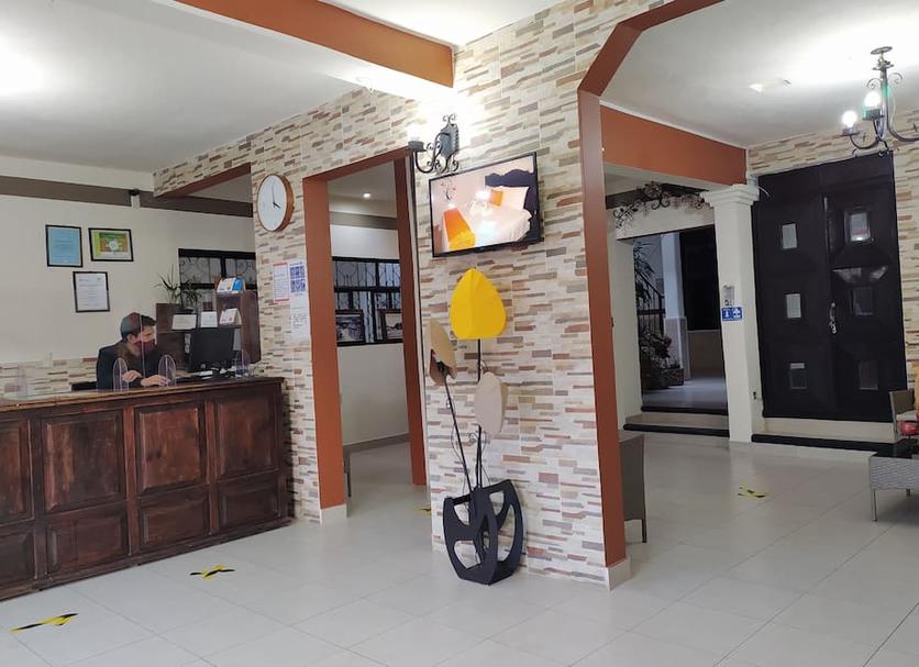 Front desk Photo