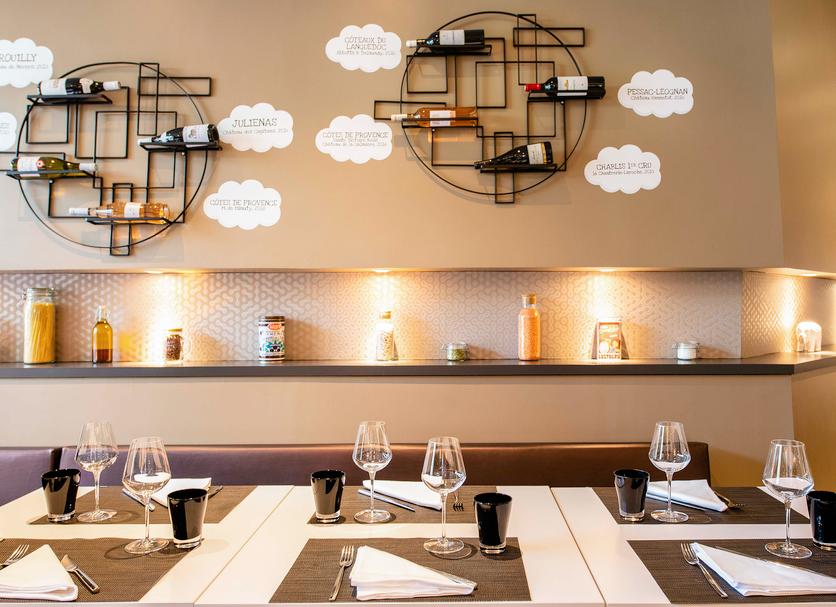 Restaurant Photo
