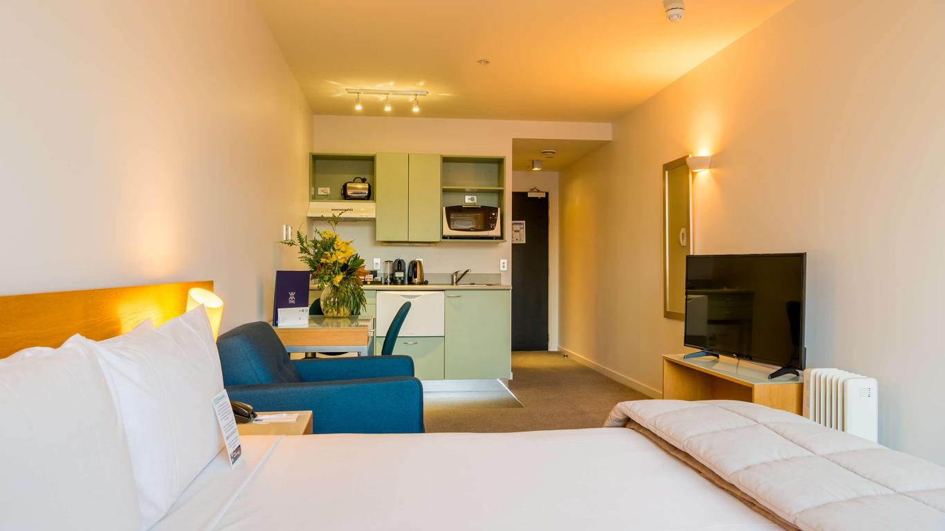 Astelia Apartment Hotel