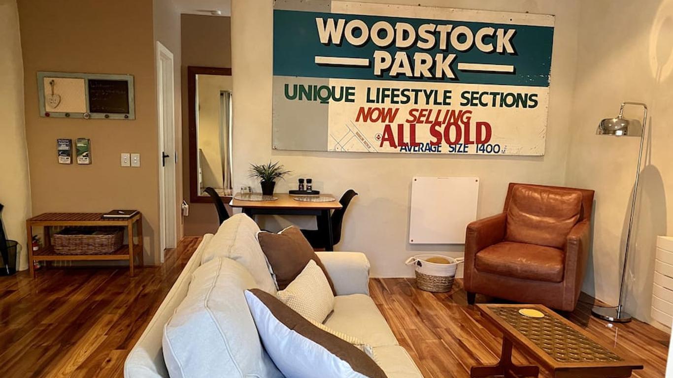 Woodstock Suite