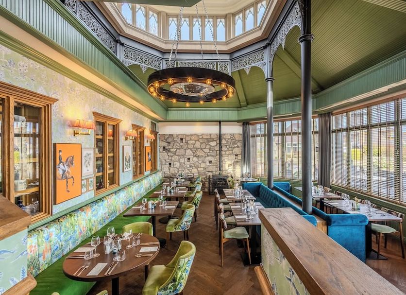 Restaurant Photo