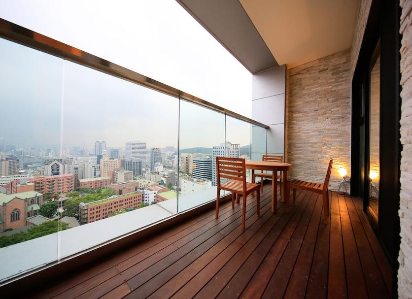 Balcony Photo