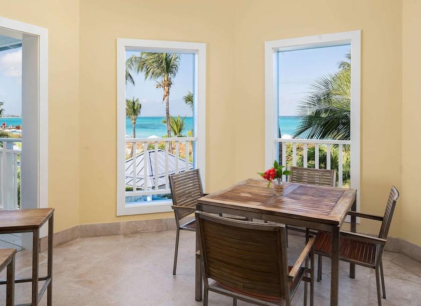 Dining room Photo