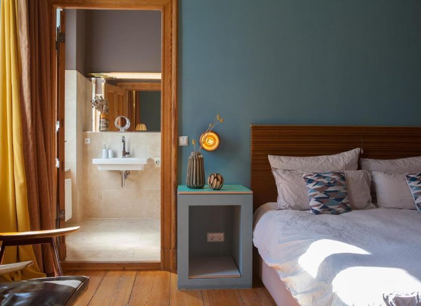 Bedroom Photo