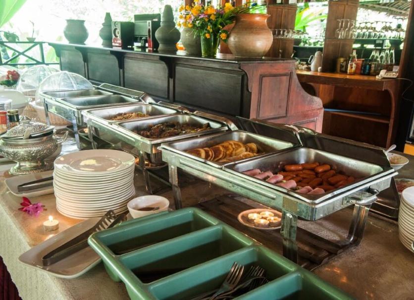 Buffet Photo