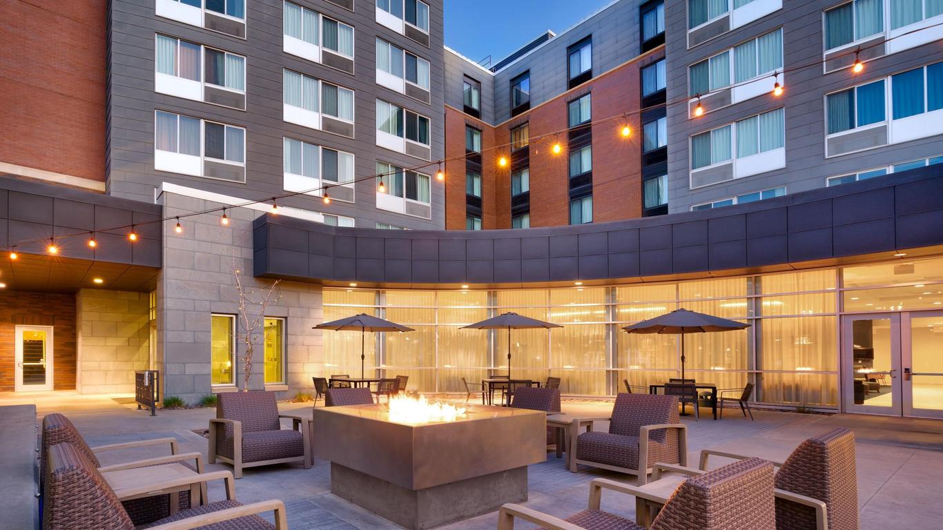 Courtyard by Marriott Lincoln Downtown