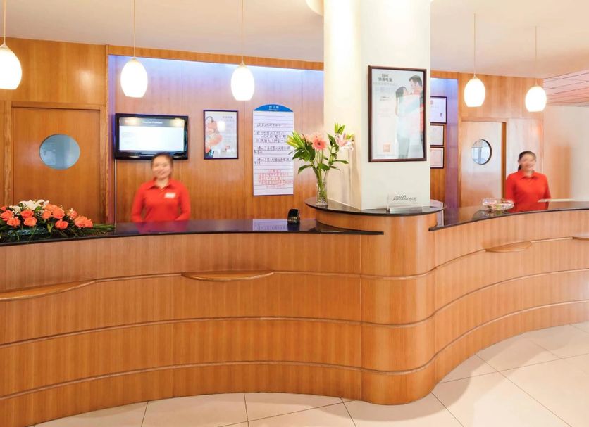 Front desk Photo