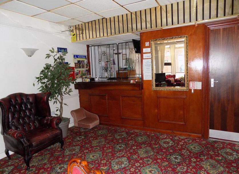 Front desk Photo