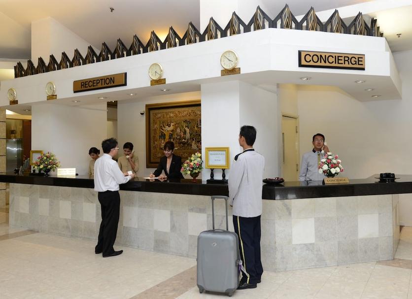 Front desk Photo