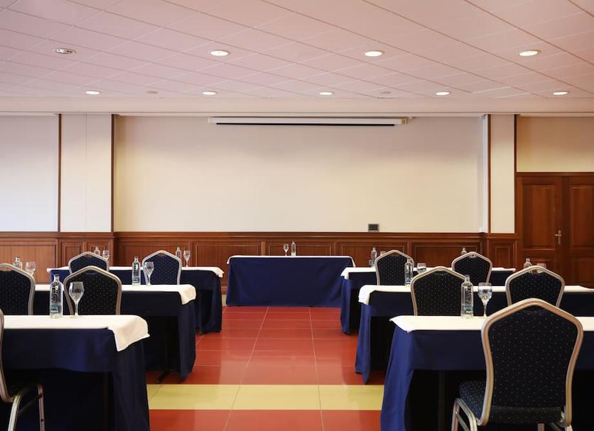 Conference room Photo
