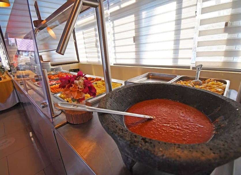 Buffet Photo