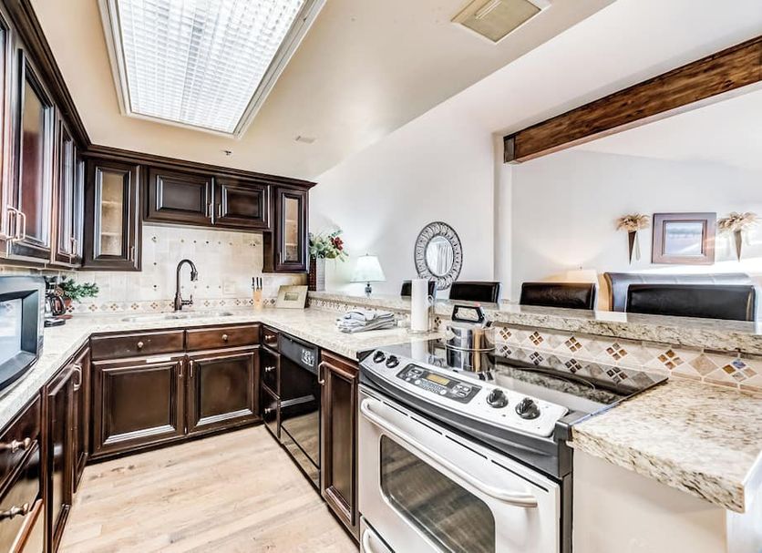 Kitchen Photo