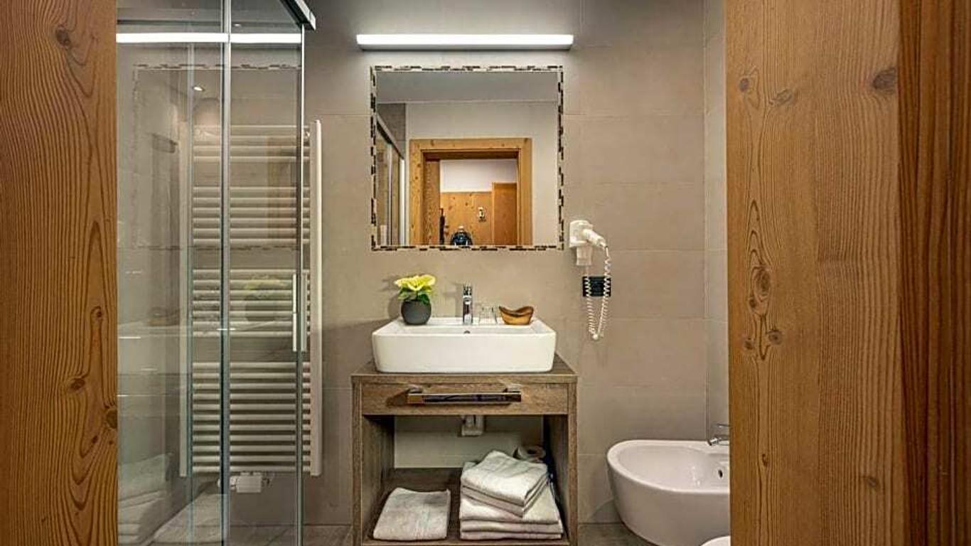 Almhotel Lenz