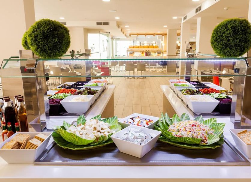 Buffet Photo