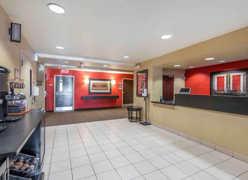 Front desk Photo