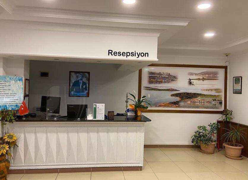 Front desk Photo