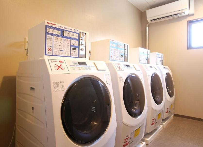Laundry facility Photo