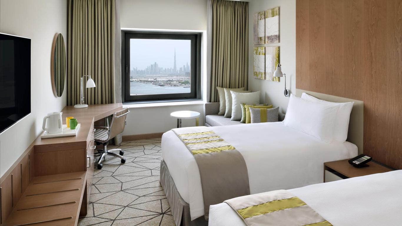 Holiday Inn & Suites Dubai Festival City