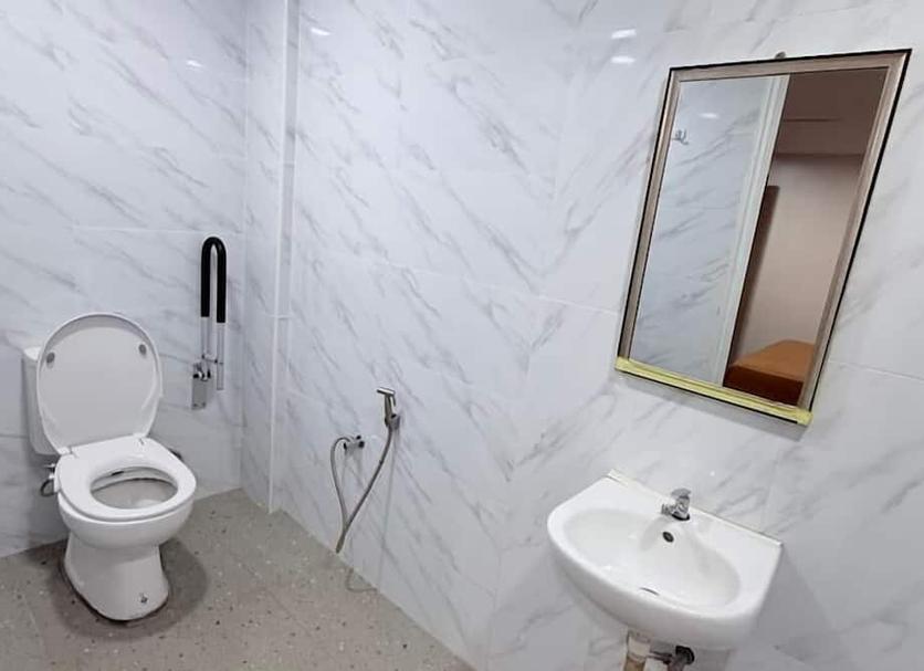 Bathroom Photo