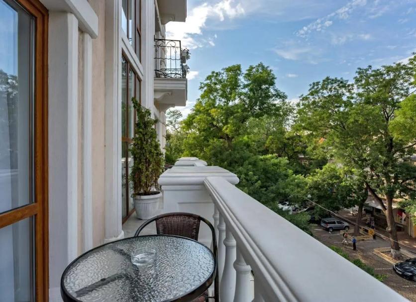 Balcony Photo