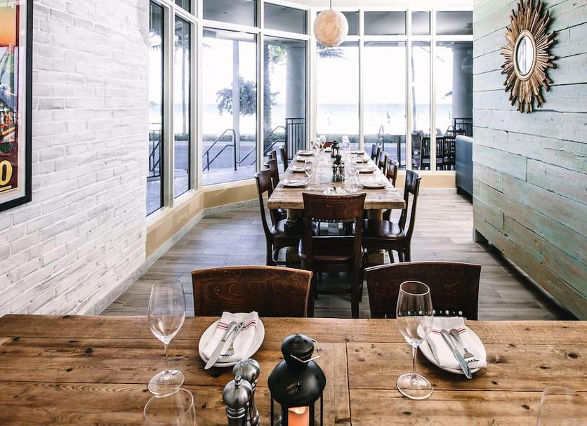 Dining room Photo