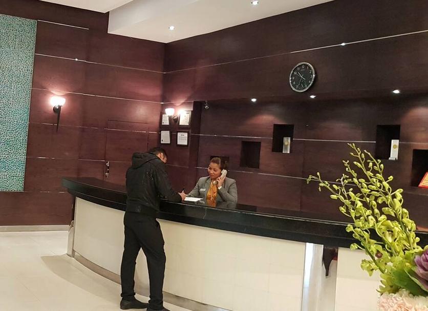 Front desk Photo