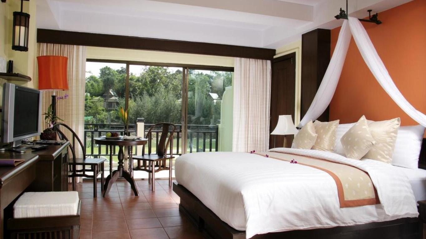 Hive Khaolak Beach Resort