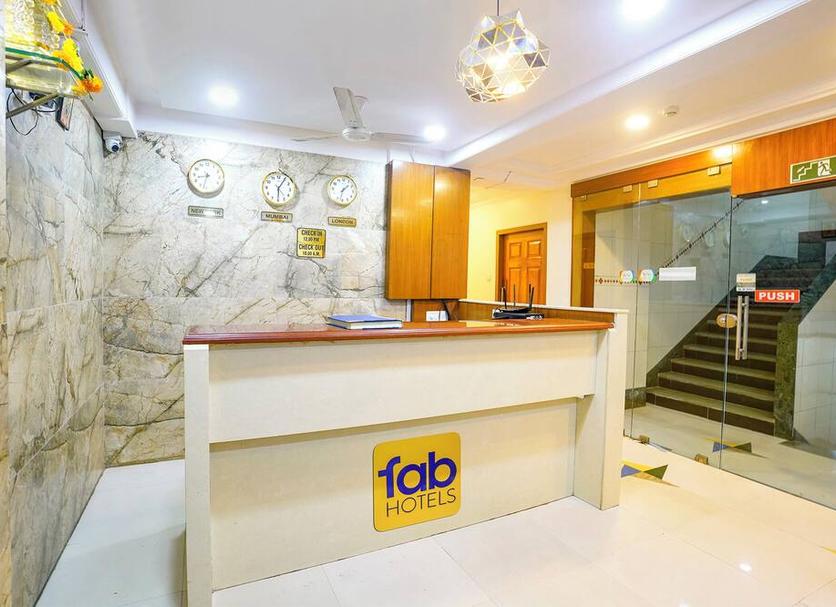 Front desk Photo