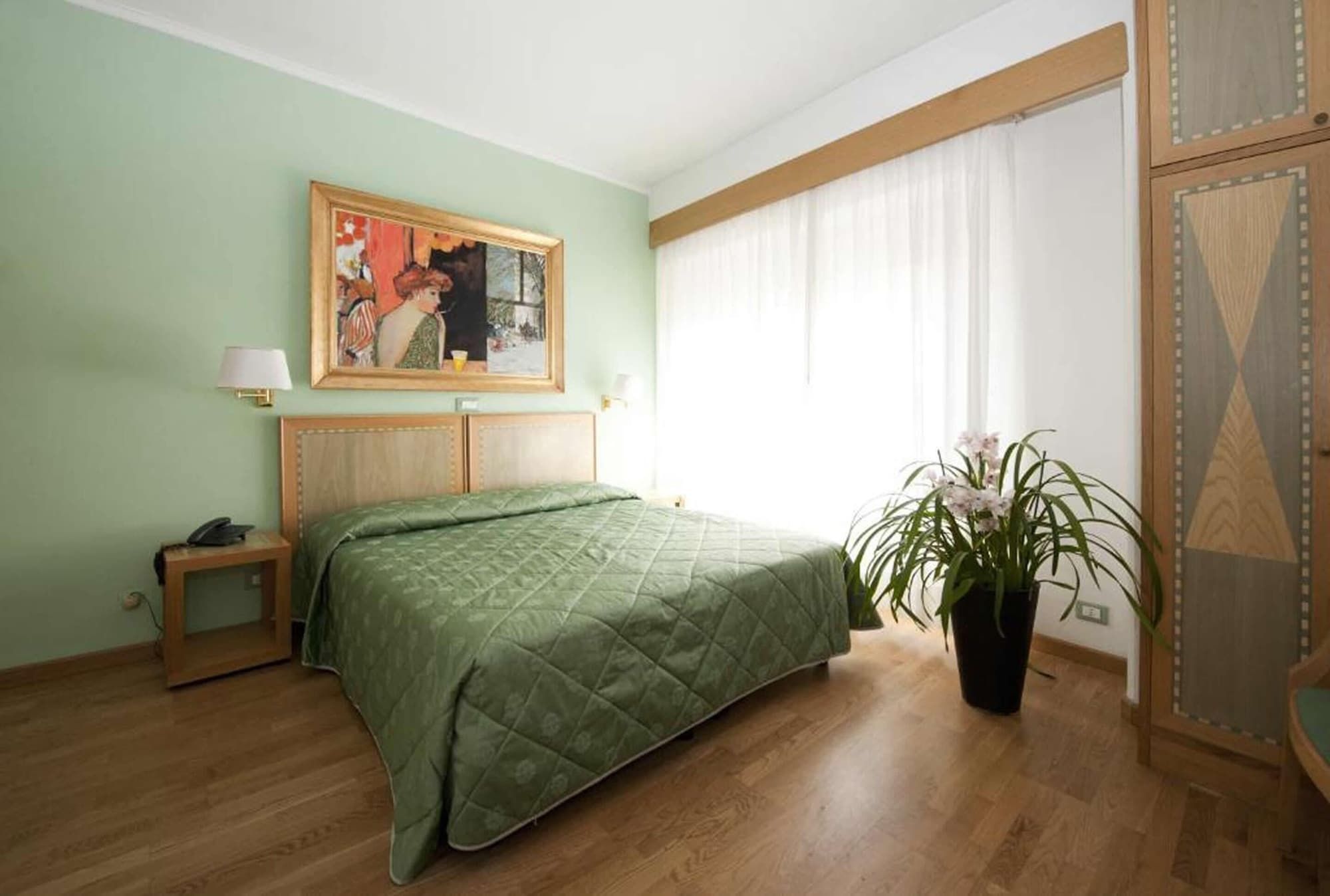 Bedroom