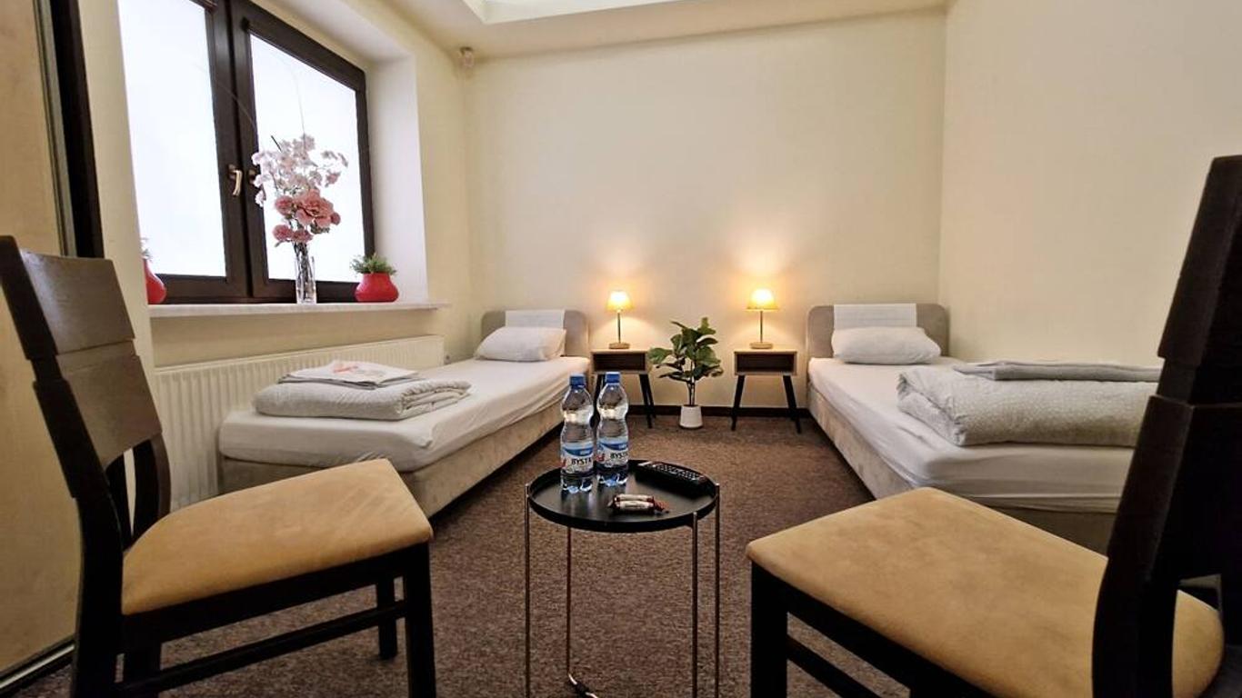 Helvetia Plus B&b - Private Rooms And Apartments