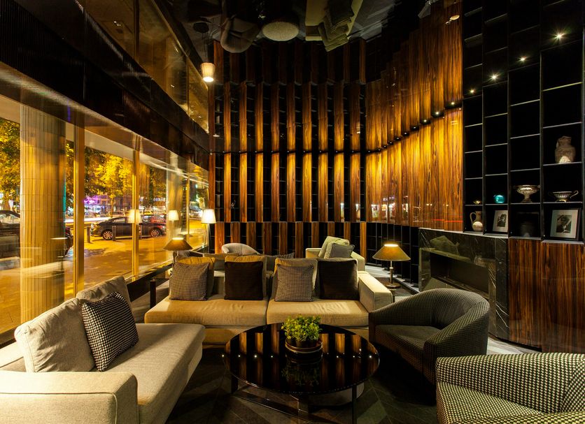 Lounge Photo